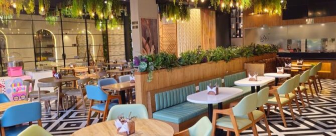 restro café with play zone